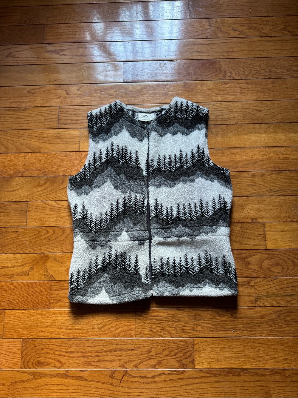 Black Mountain Outdoor Gear AOP Mountain Forest Sherpa Fleece Vest Men’s Medium